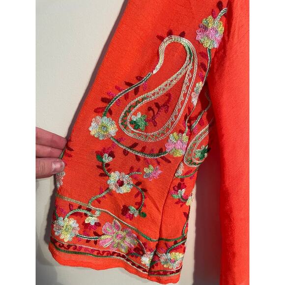 Figueroa & Flower Embroidered Lightweight Blouse Top - Picture 4 of 9